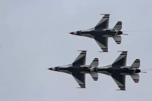 Vadászrepülők kötelékben