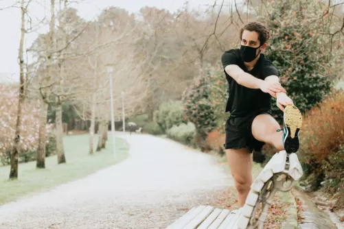 Sport a szabadban, maszkban