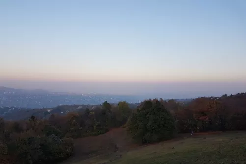 Füstköd borítja fővárost...