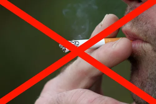 Tedd le a cigarettát!