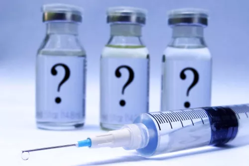 Üvegcsék fecskendővel