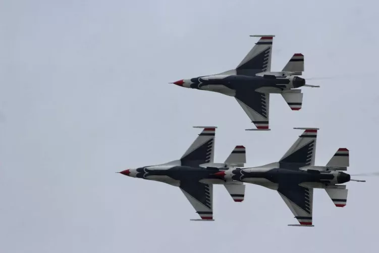 Vadászrepülők kötelékben