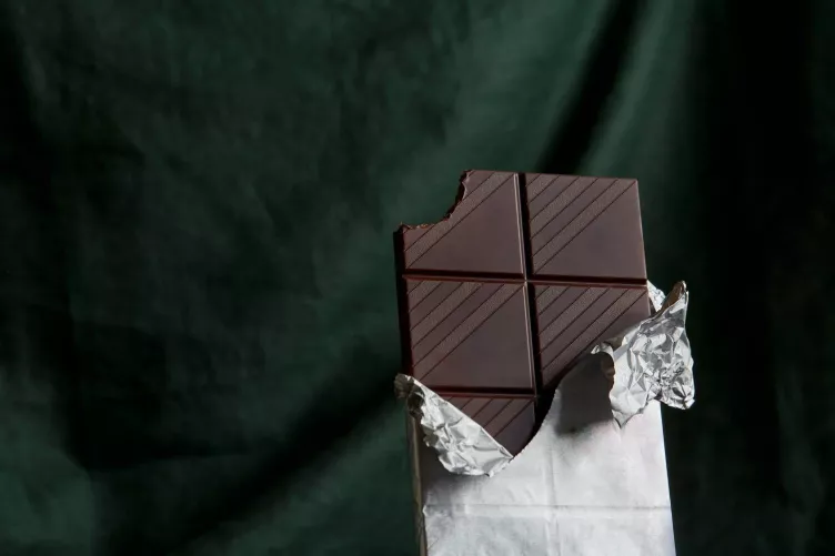 Megkezdett étcsokoládé