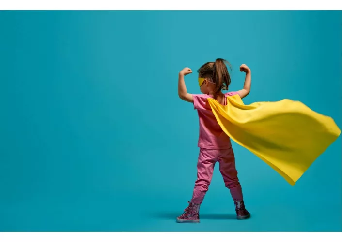 kislány jelmezben – supergirl...