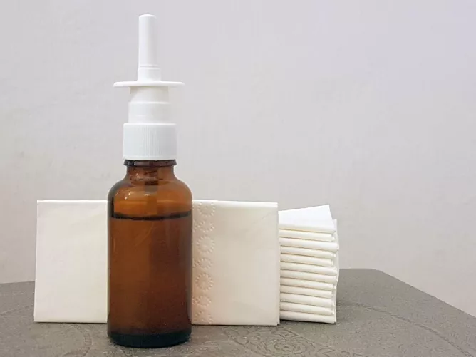 Orrspray, papírzsebkendők