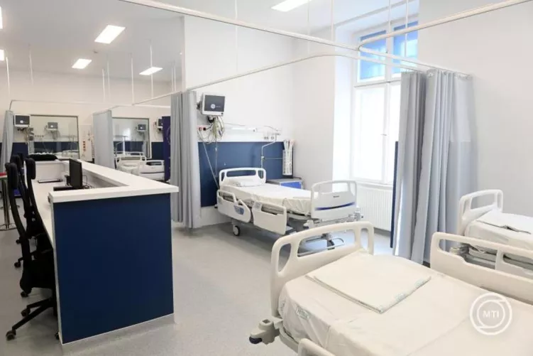 A Semmelweis Egyetem Idegsebészeti és Neurointervenciós Klinika stroke centrumának felújított szubintenzív részlege