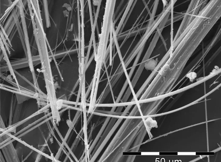 Azbesztszálak elektronmikroszkóp alatt